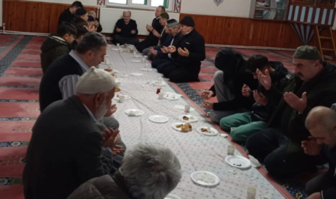 Sabah Namazı Buluşmaları Devam Ediyor