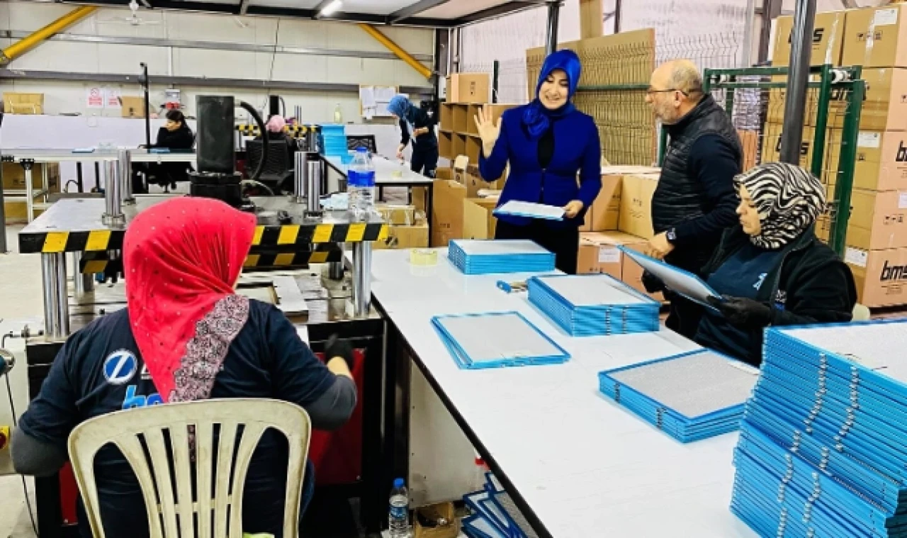 Şenel, Zen Tek Fabrikası Çalışanları İle Bir Araya Geldi
