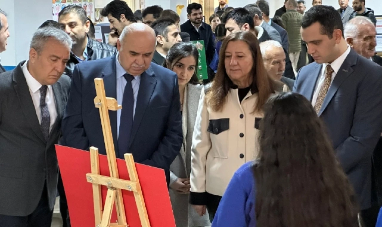 TÜBİTAK 4006 Bilim Fuarı Açıldı