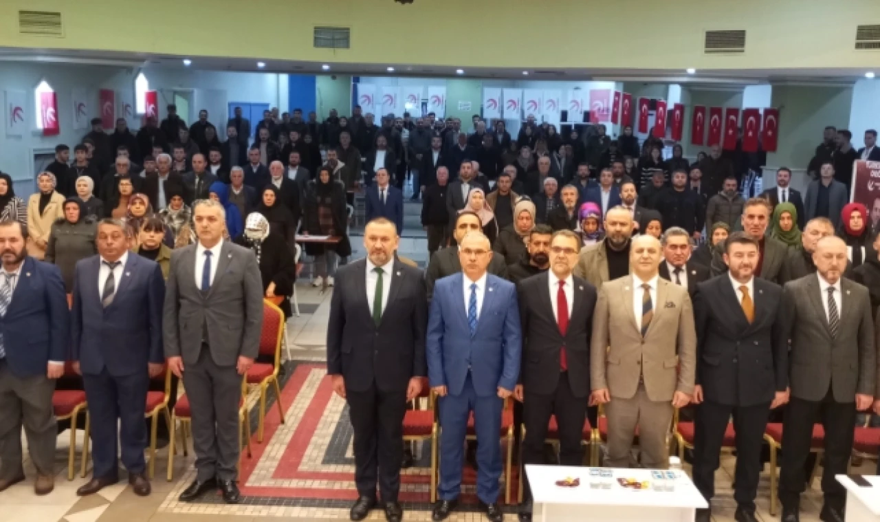 Tunç'un Adaylığı Resmen Açıklanıyor