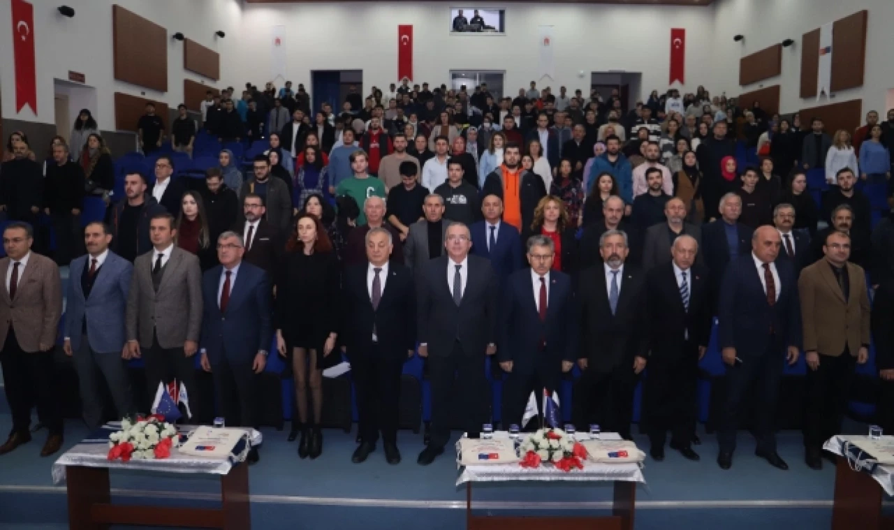 Turabi; “Mühendislik Fakültemiz başarıdan başarıya koşuyor”