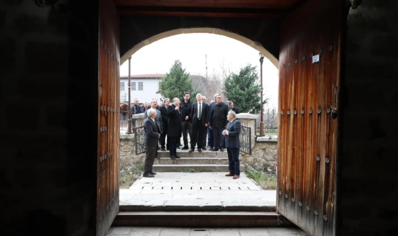 Vali Doruk köy muhtarları ile bir araya geldi