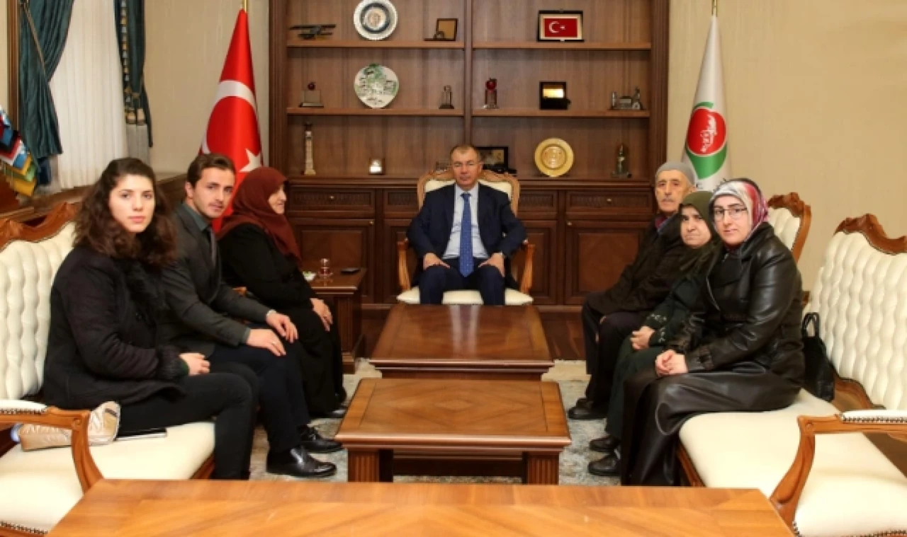 Vali Doruk şehit ailelerini misafir etti