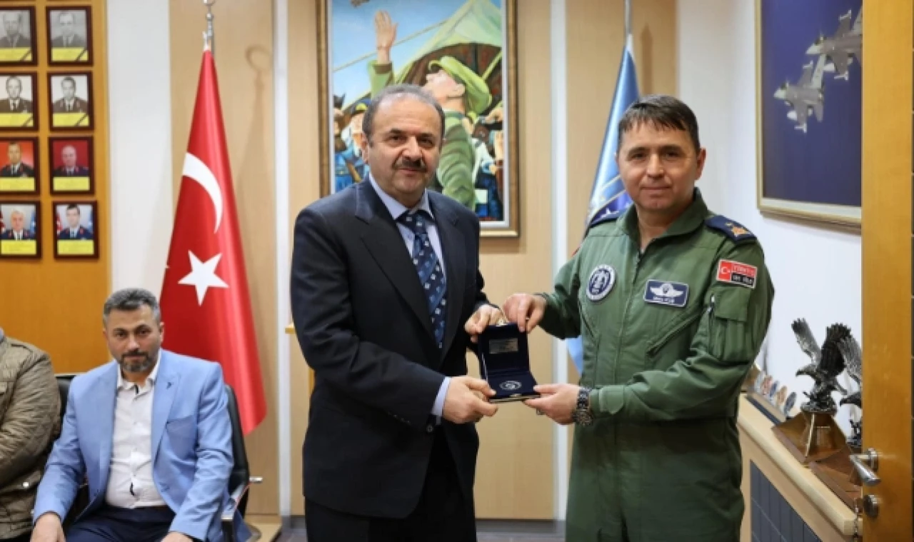 Yeni Yönetimden Üs Komutanlığı’na ziyaret