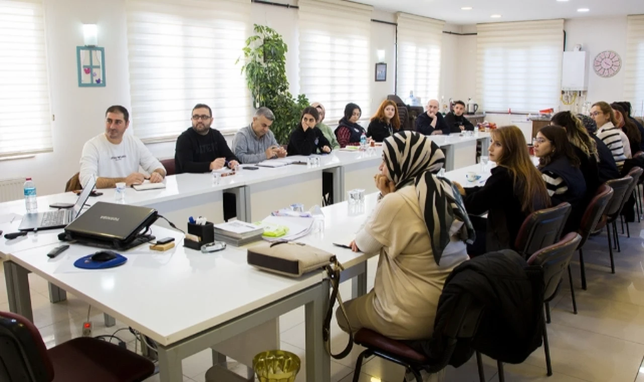 “Zor İnsanlarla Baş Etmek” Anlatıldı