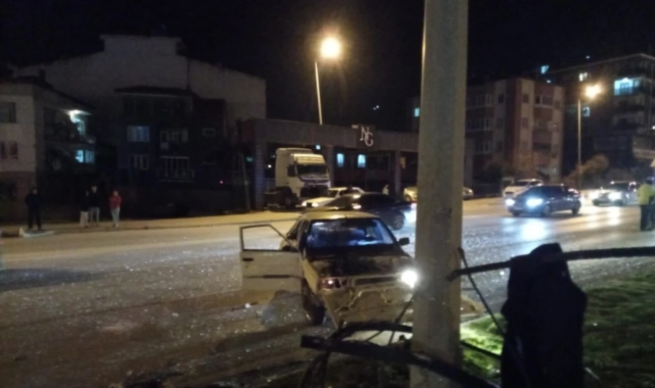 Alkollü sürücü aracı hurdaya çevirdi