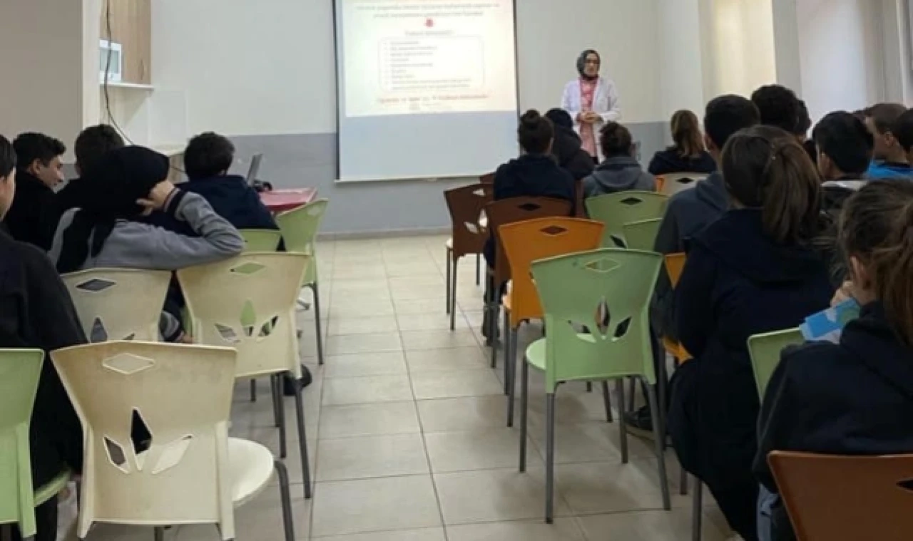 Amasya İl Sağlık Müdürlüğü eğitimlere devam ediyor