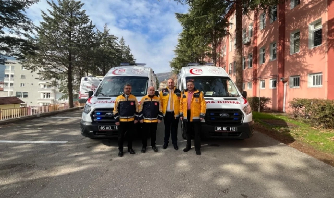 Amasya’ya 2 ambulans tahsis edildi