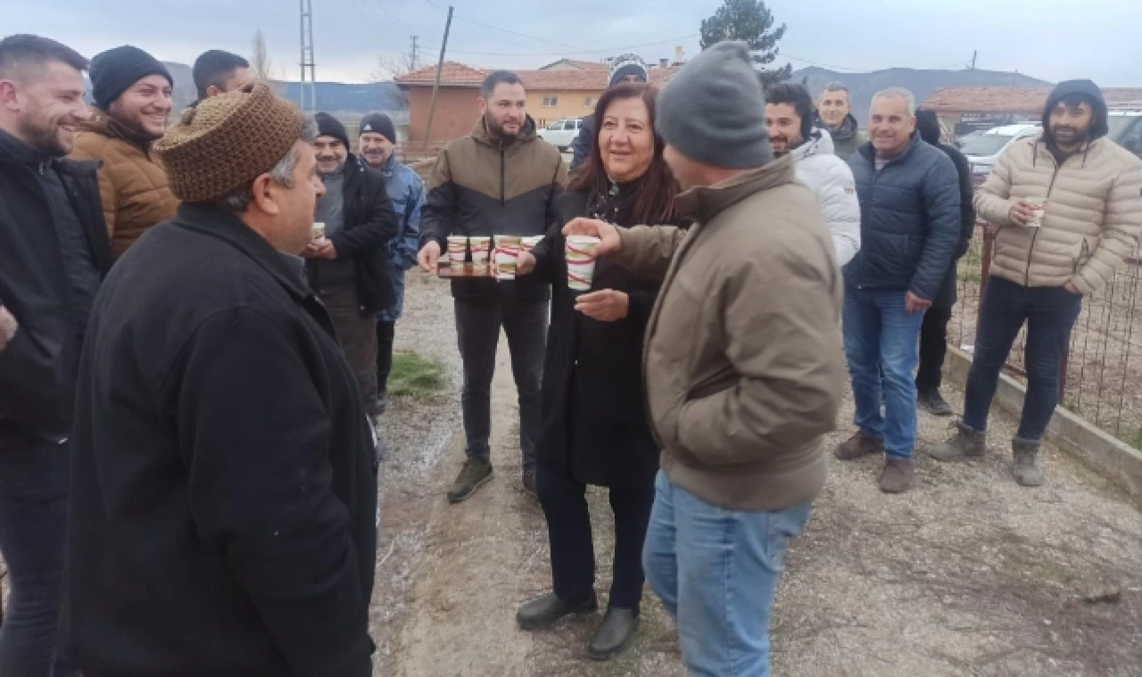 Başkan Özyol, Pazarcı Esnafına Çorba İkram Etti
