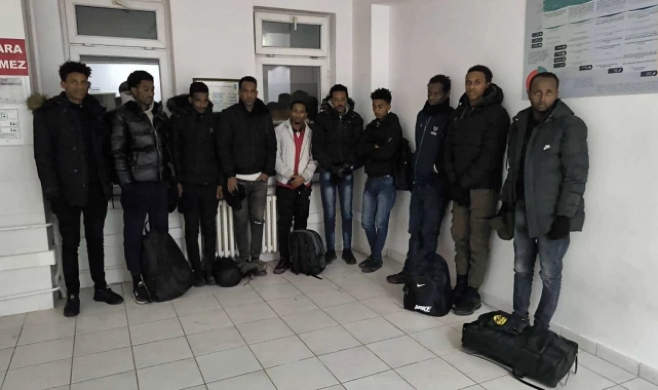 Edirne'de 160 göçmen ve 6 organizatör yakalandı