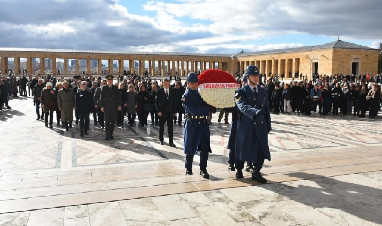 Emekliler Partisi'nden İlk Ziyaret Anıtkabir'e