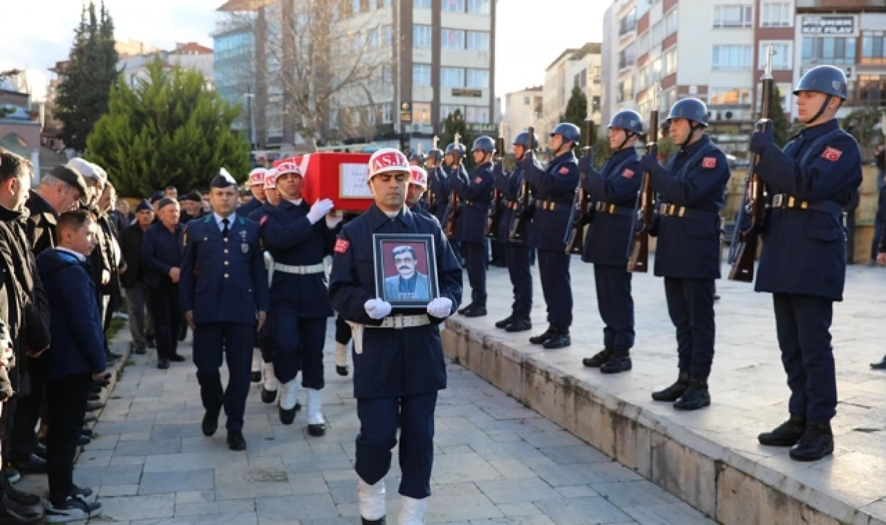 Gazimiz son yolculuğuna uğurlandı