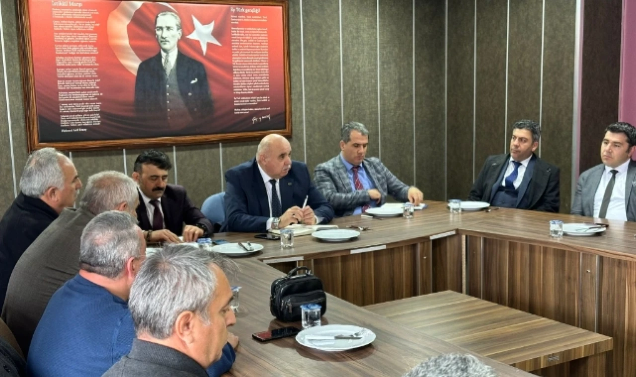 Gümüşhacıköy’deki Eğitim Kalitesi ve Gelecek Stratejiler Ele Alındı
