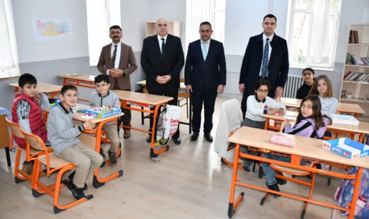 Kaymakam Büyükkaymakcı, Öğrencilerle Bir Araya Geldi