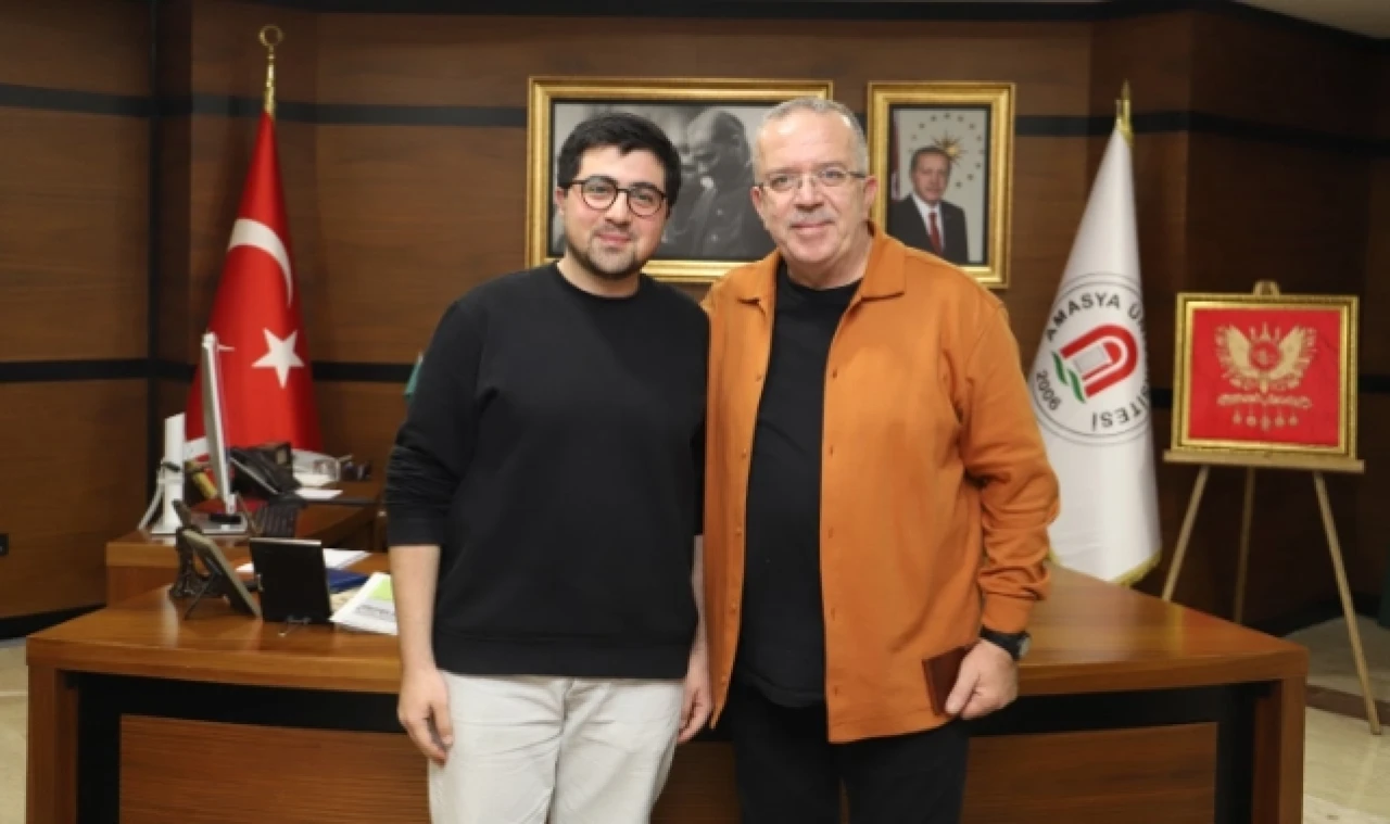 Rektör Turabi Asistanıyla Buluştu