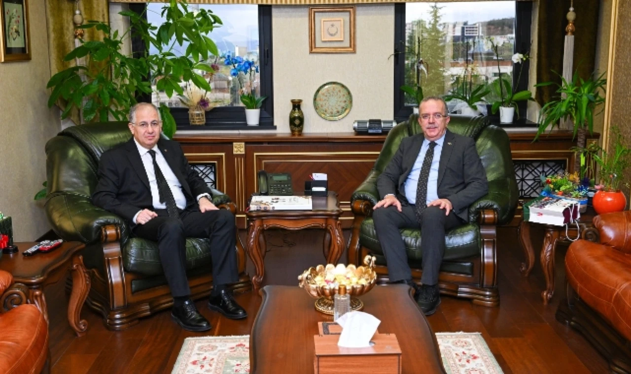 Rektör Turabi mevkidaşlarıyla buluştu