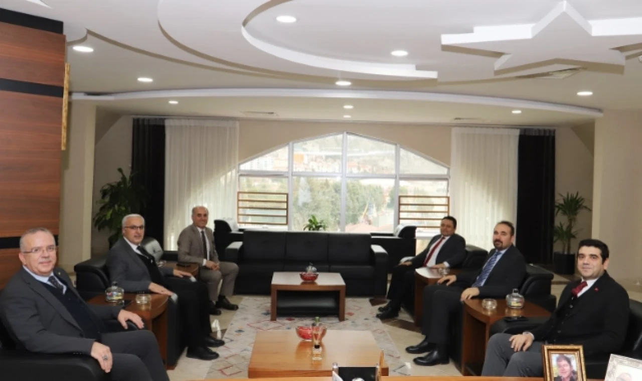 Üniversiteler İş Birliği Protokolü İmzaladı