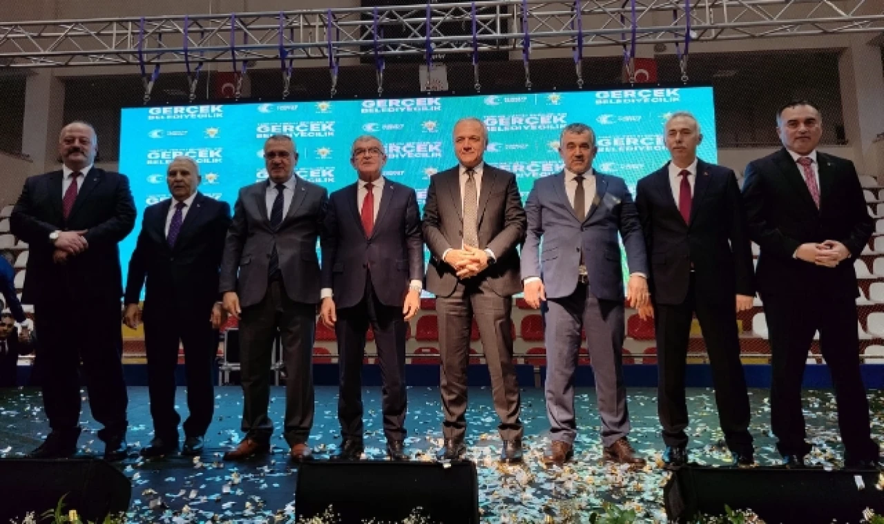 AK Parti Amasya’da Belediye Başkan Adaylarını Tanıttı