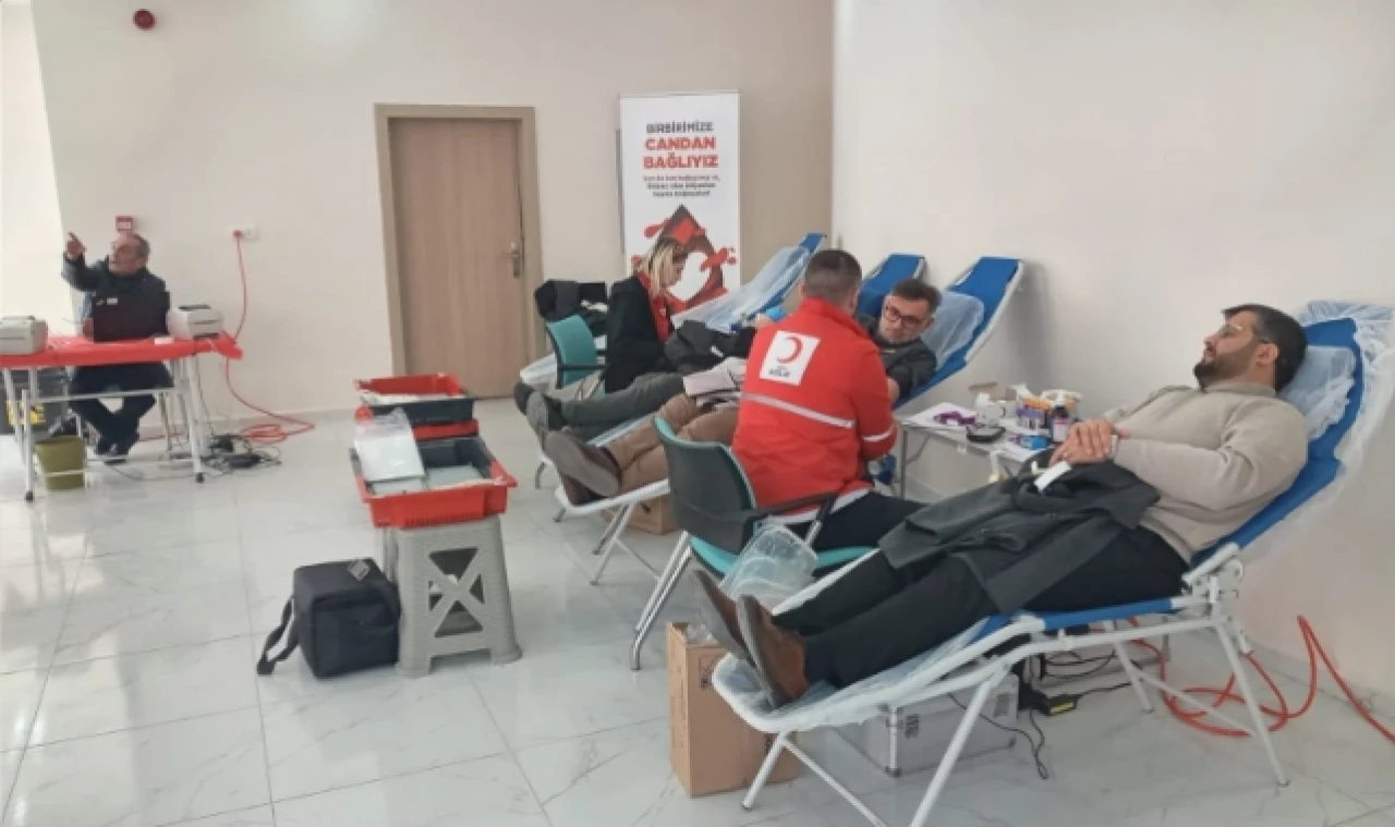 Amasya’da Din Görevlilerinden Kızılay’a Destek