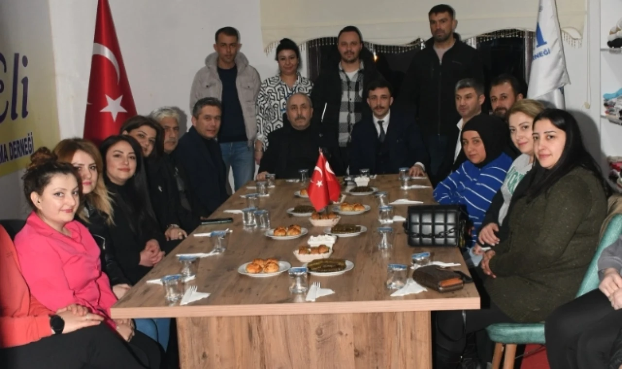 Çelik: ‘Dosteli Derneği, vatandaşlarımızın yarasına merhem oluyor’