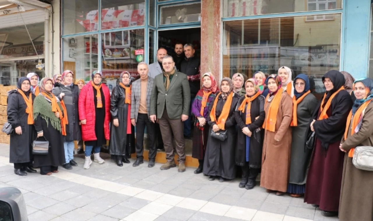 Çilez, Taşova’da seçim çalışmasına katıldı