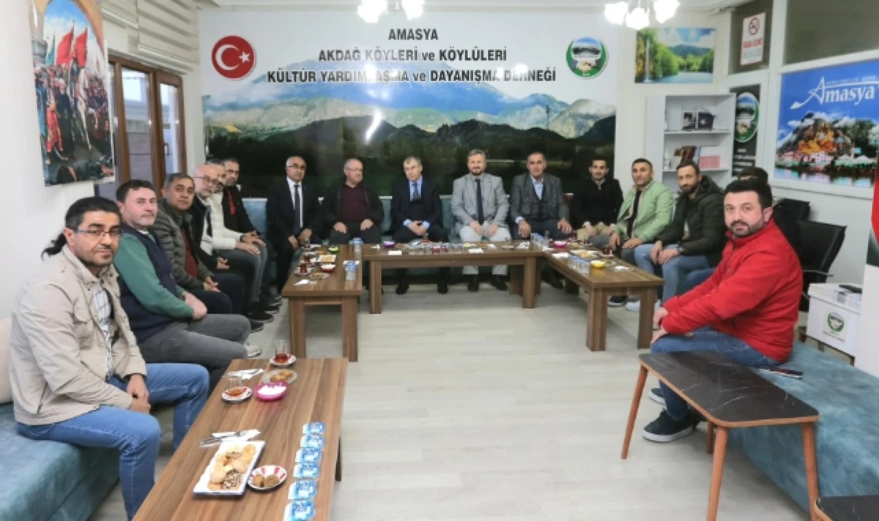 Doruk, Dernek Üyeleriyle Buluştu
