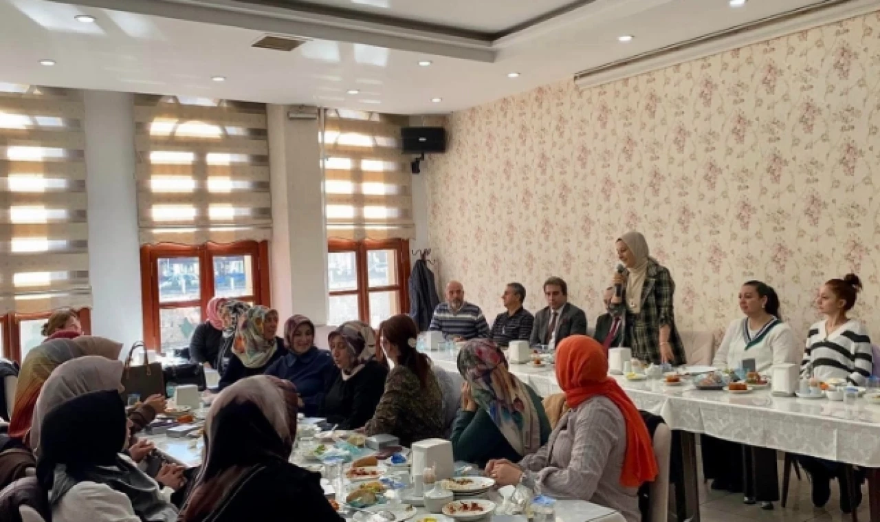 Doruk, Usta Öğreticilerle Yemekte Buluştu
