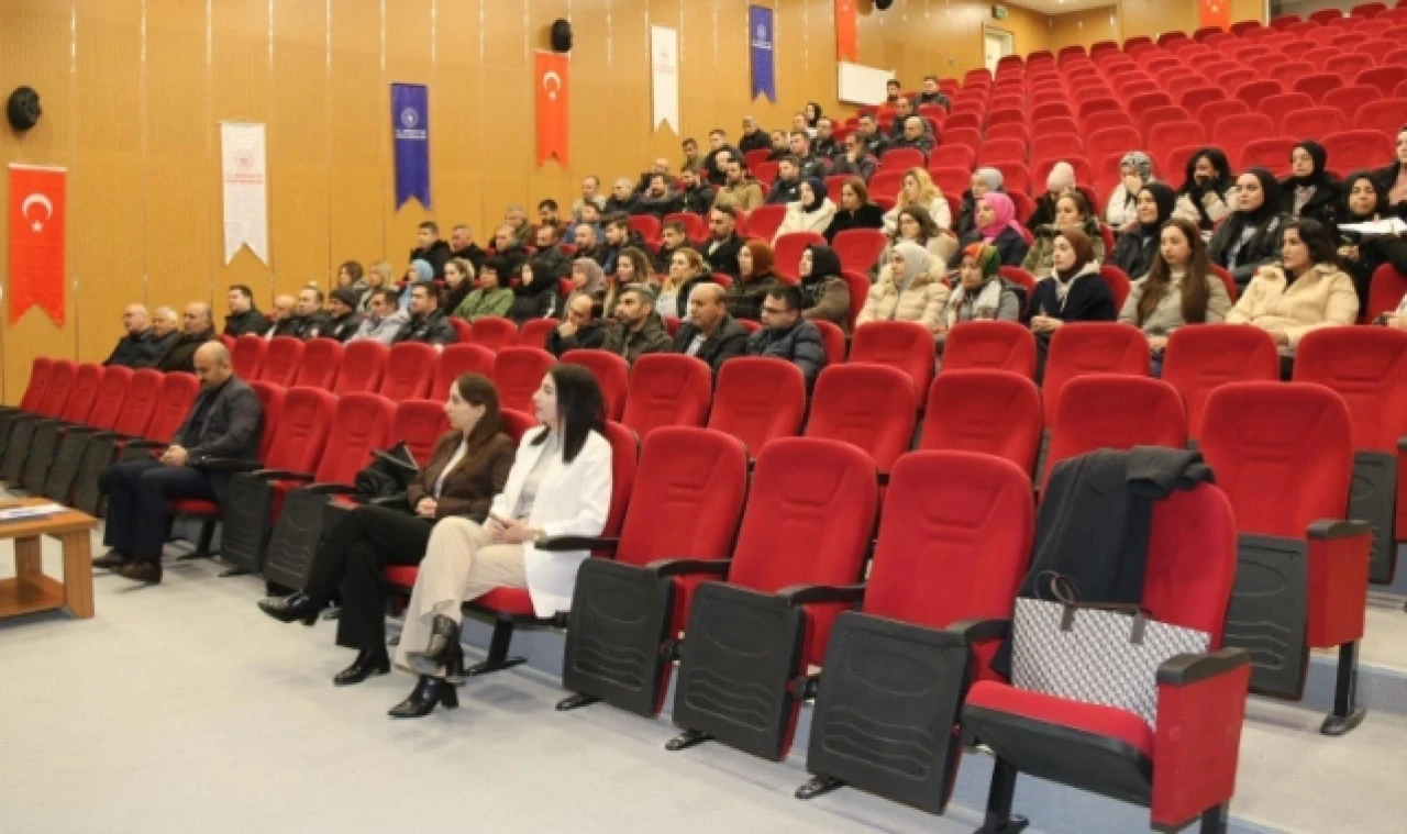 “Gençlerin Ruh Sağlığını Güçlendirme” Eğitimi Verildi