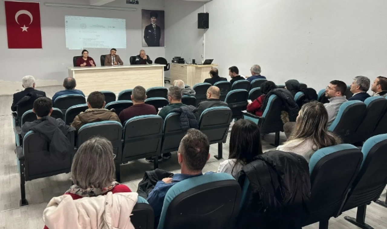 Gümüşhacıköy’de İş Sağlığı ve Güvenliği Toplantısı Düzenledi