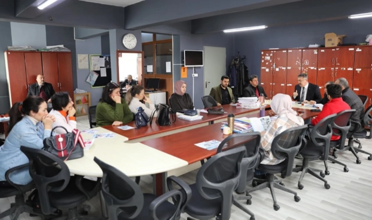 Kargı, Öğretmenlerle Bir Araya Gelmeye Devam Ediyor