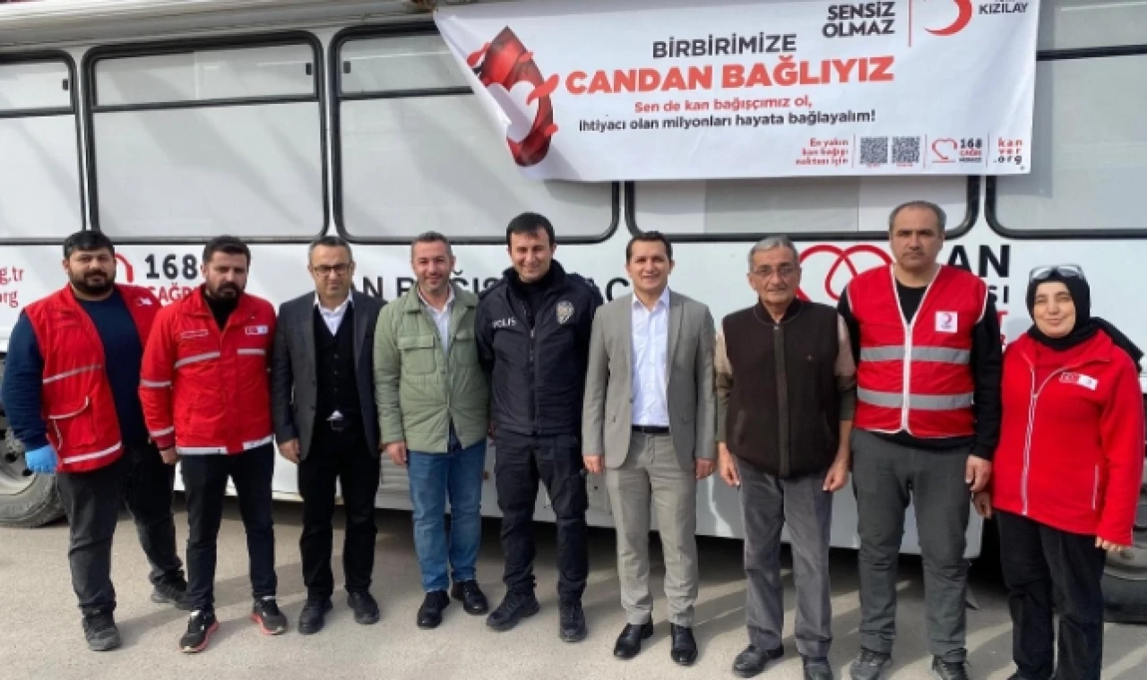 Kaymakam Kartal, Kan Bağışına Destek Verdi
