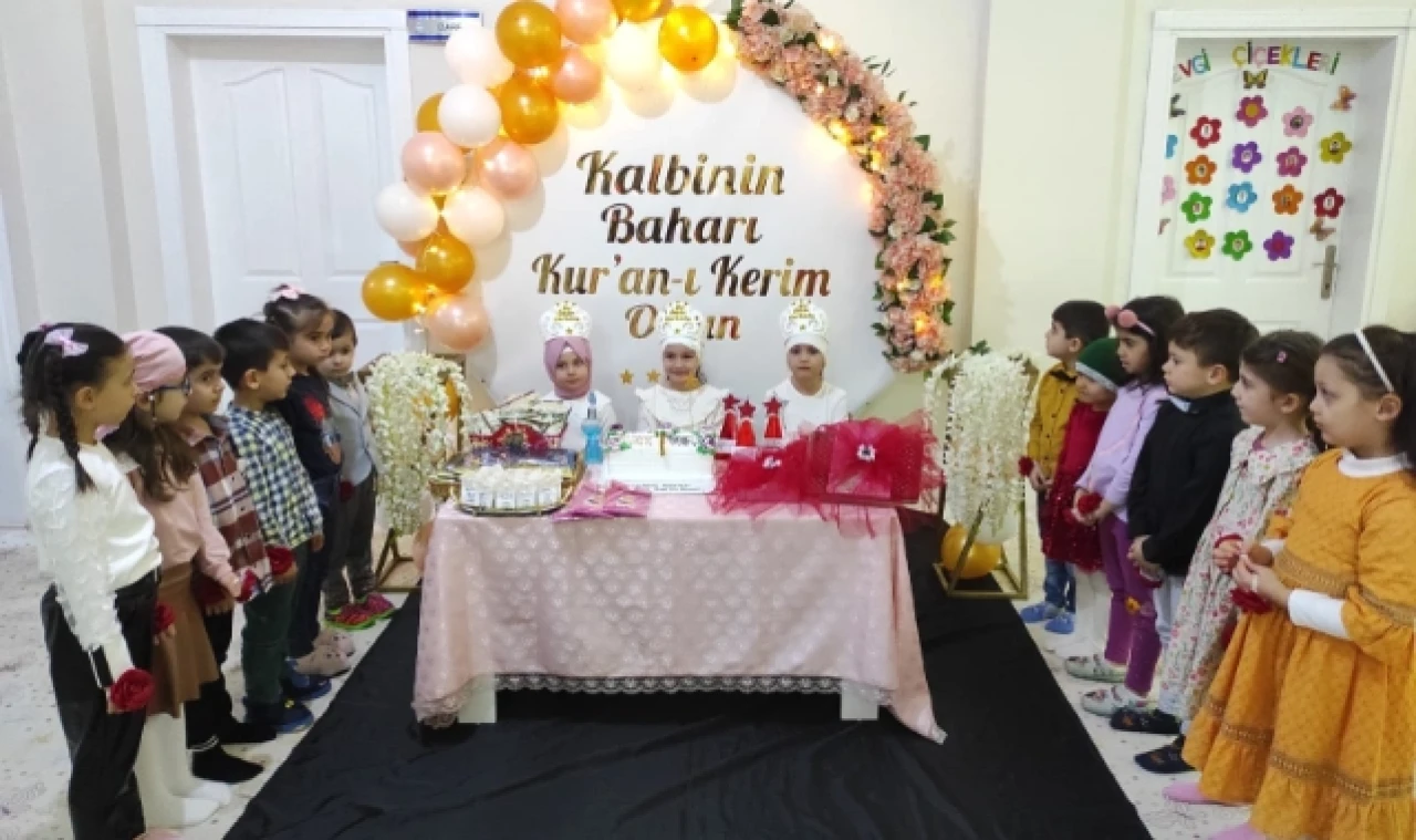 Kur'an- ı Kerim'e Geçen Minikler Ödüllendirildi