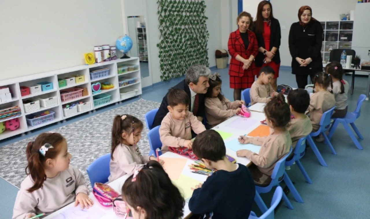 Müdür Türkmen, Minik Öğrencilerle Buluştu
