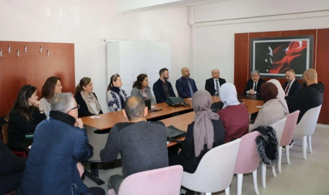 Müdür Türkmen, Öğretmenlerle Buluştu
