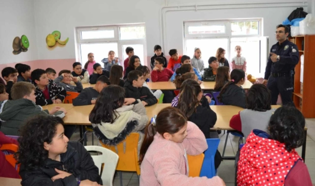 Öğrencilere Polislik Mesleği Tanıtıldı