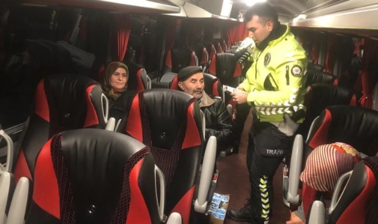 Otogarda Emniyet Kemeri Denetimi Yapıldı