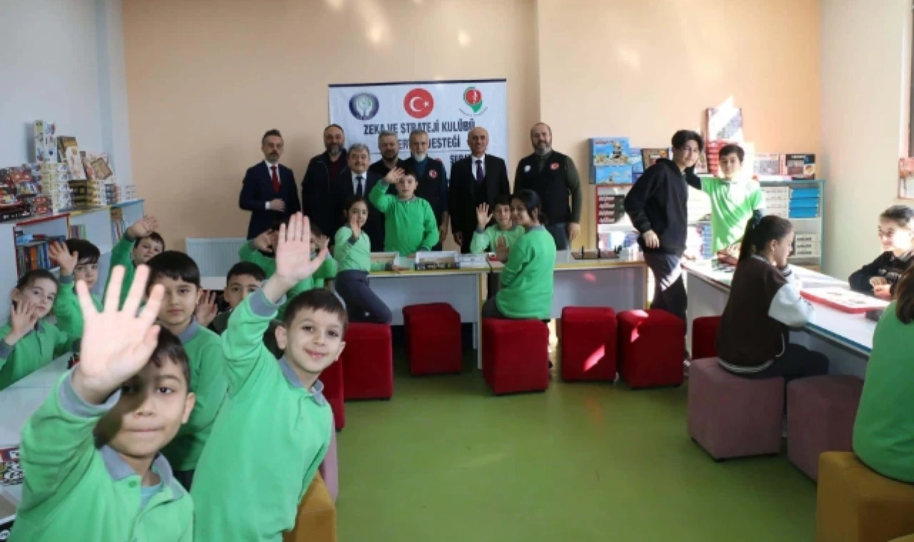 Ünal, Materyal Sınıfı Açılışına Katıldı