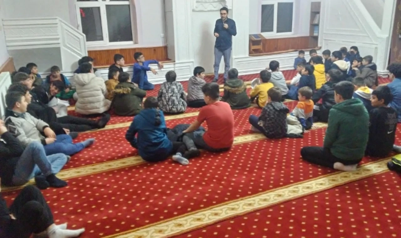 Yatsı Namazı Buluşmaları Devam Ediyor