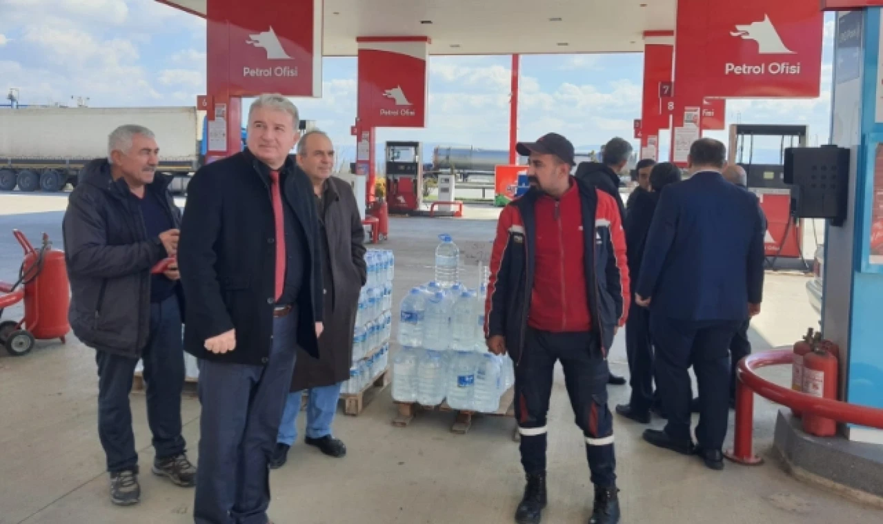 Arslan ve ekibinden çevre yolu çıkarması