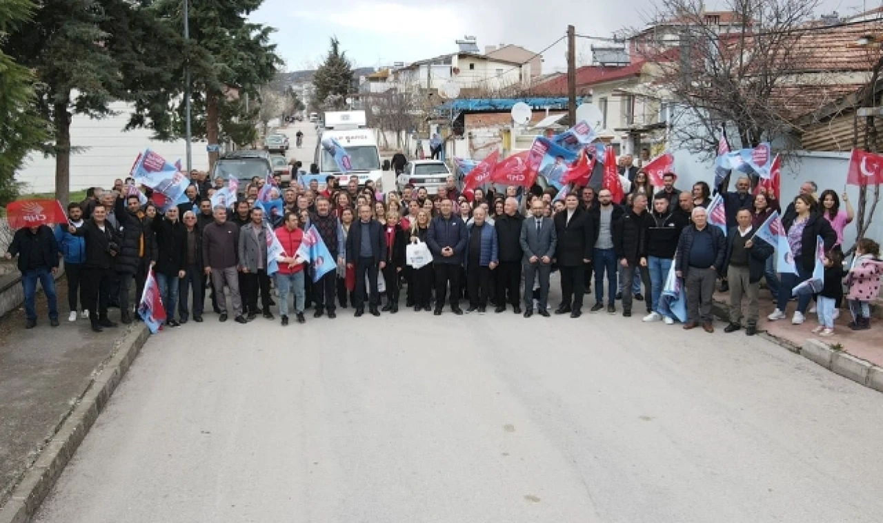 Başkan Kargı'dan Abidehatun ve Nusratiye Mahalleleri'ne çıkarma
