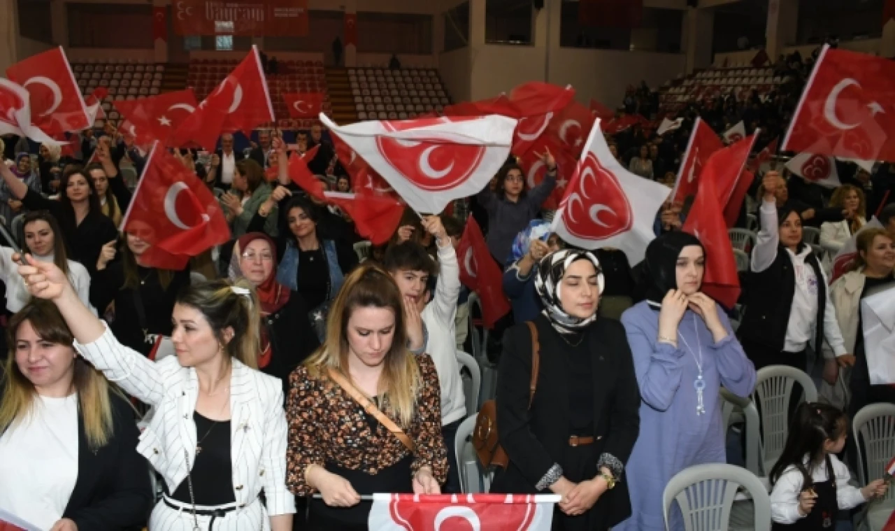 Çelik, projelerini Amasyalılar ile paylaştı