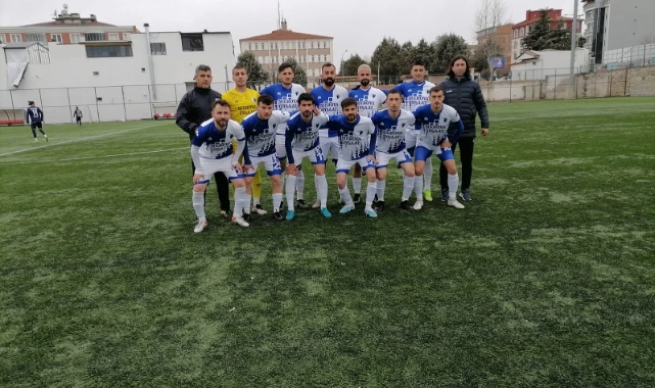 Mavi beyazlılar güç denedi