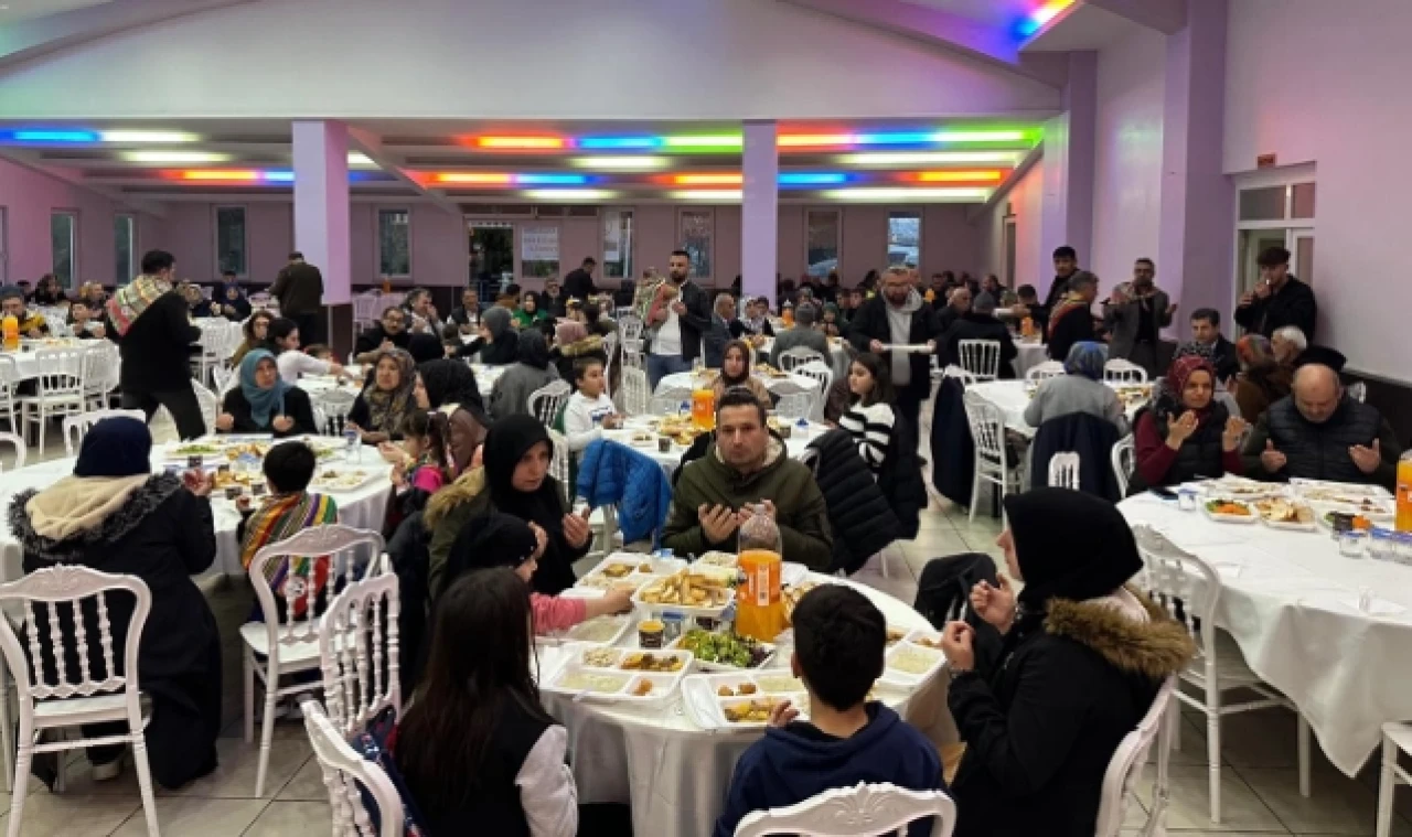 Merzifon Yörükleri İftarda Buluştu
