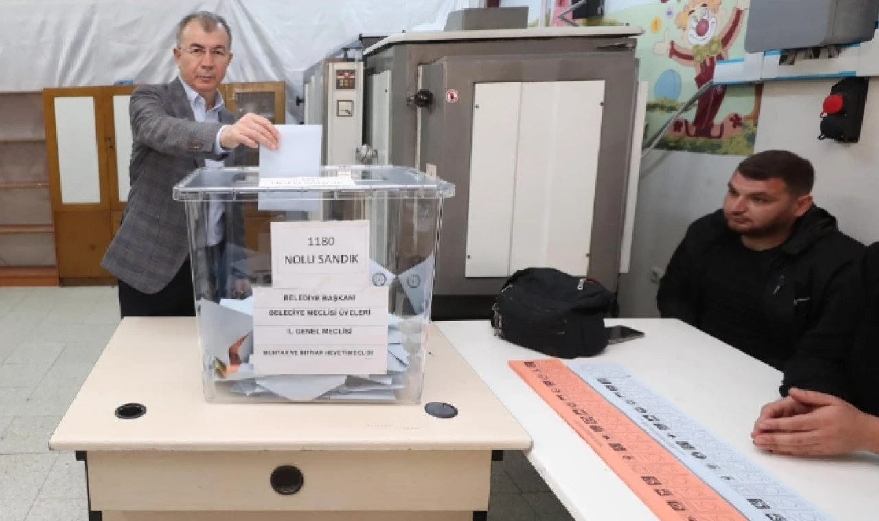 Vali Doruk oyunu HEM’de kullandı