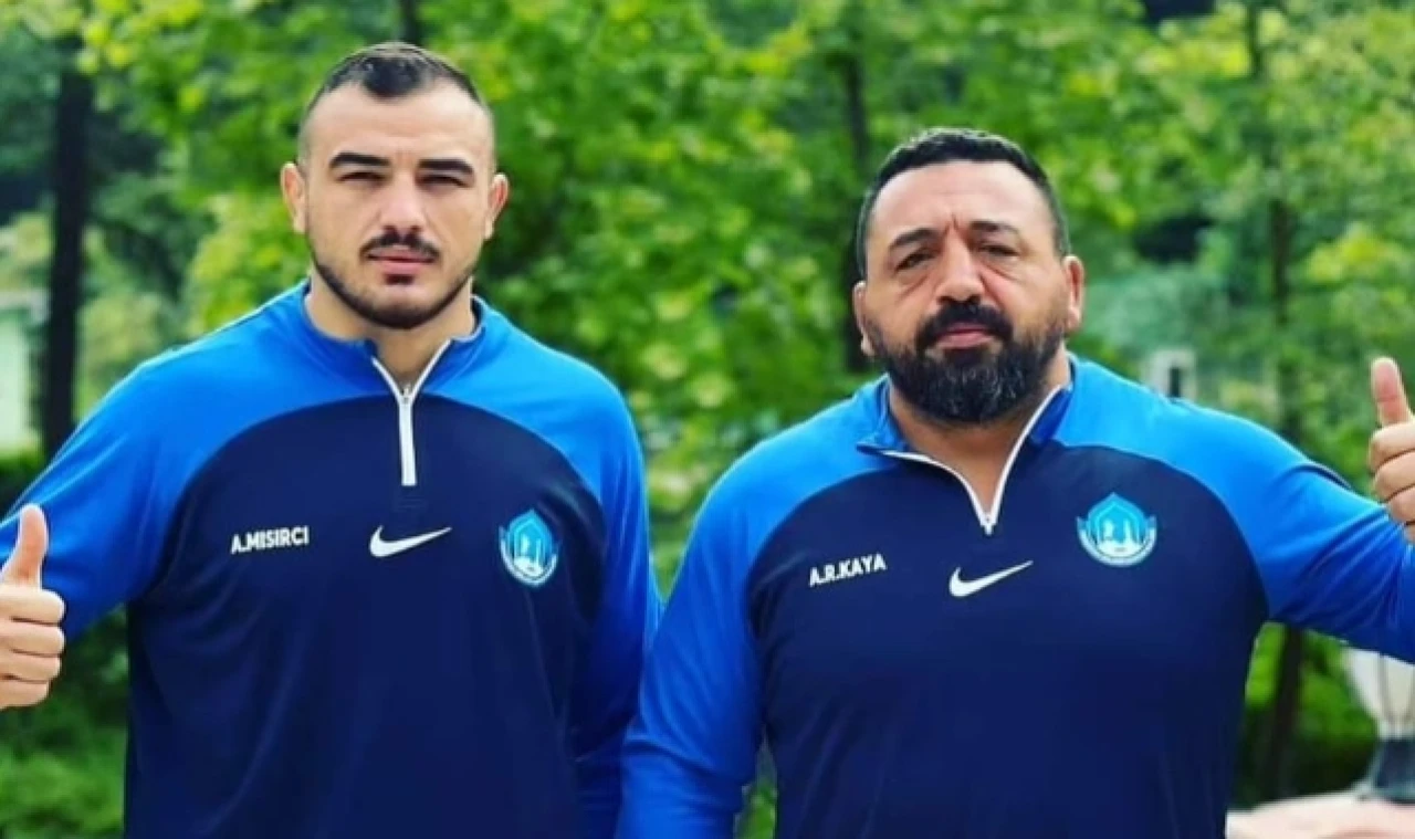 Adil Mısırcı Finalde!