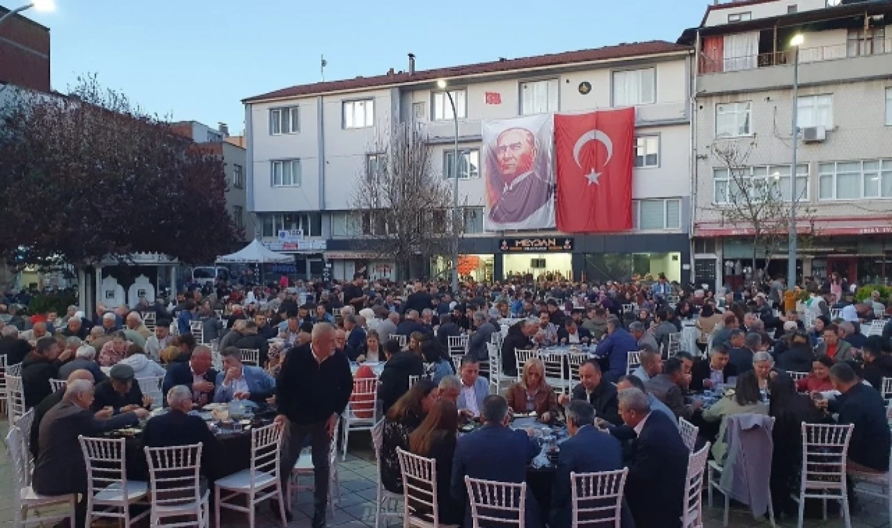 CHP’liler iftarda buluştu