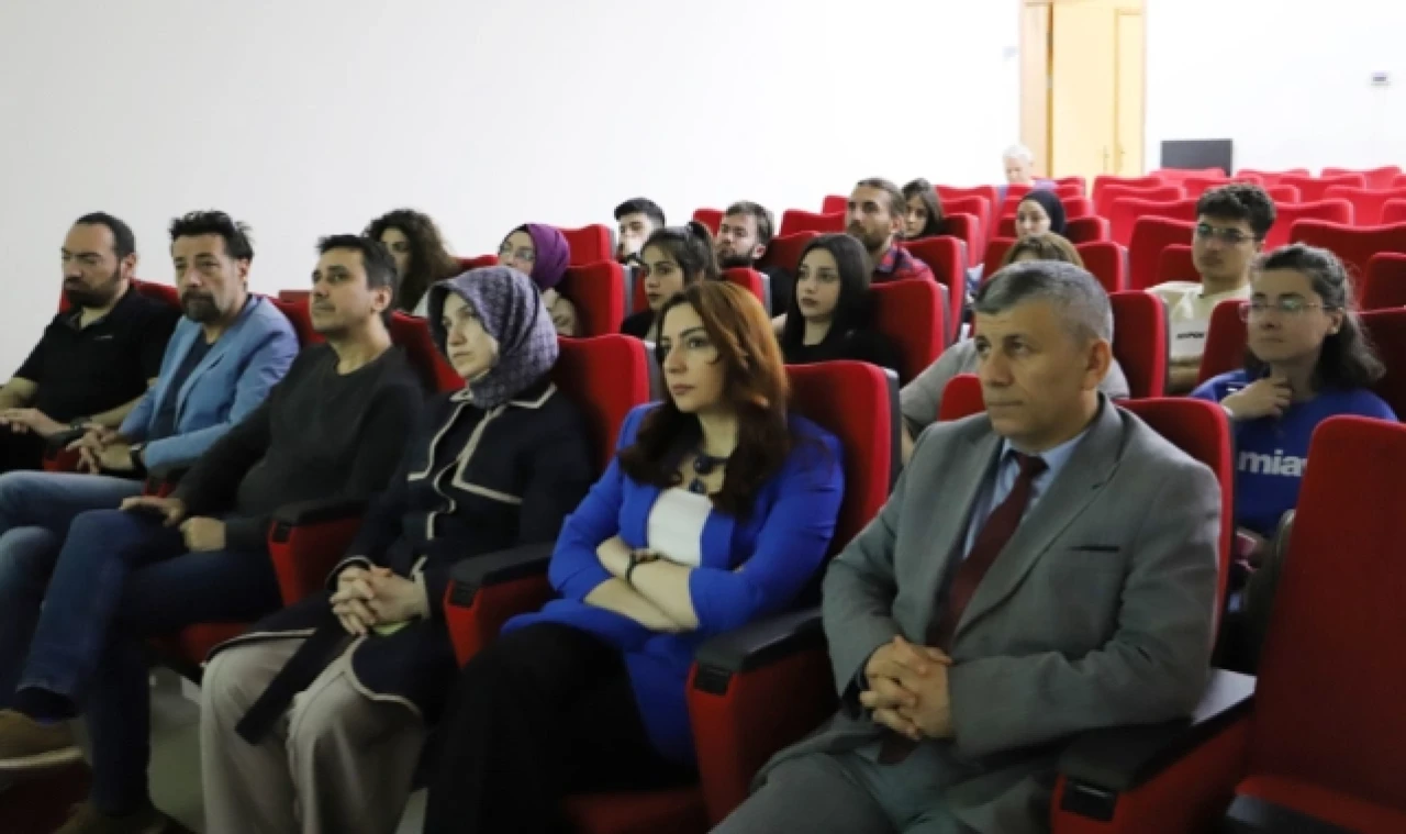 "E-Posta İle İletişim Nasıl Olmalı?" Semineri Düzenlendi