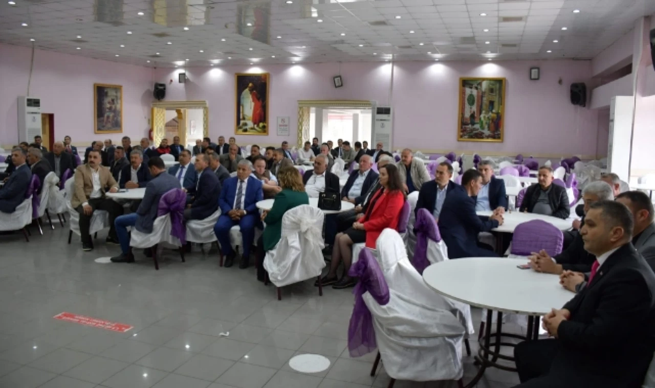 Gümüşhacıköy Protokolü ve Vatandaşlar Bayramlaştı