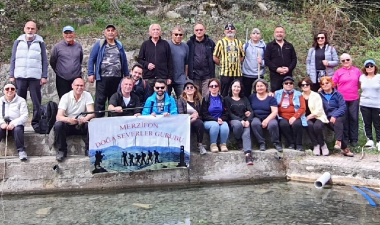 İlk baharın ilk yürüyüşünü yaptılar