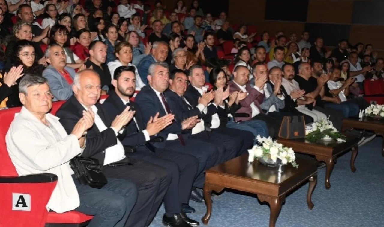 Karagöz, Eğitim İş Sendikasının Düzenlediği Programa Katıldı